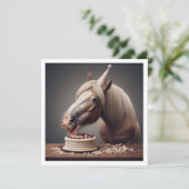 Paarden vieren verjaardag w/taart en petten kaart (Staand voorkant)