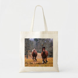 Paarden zijn de leider tote bag