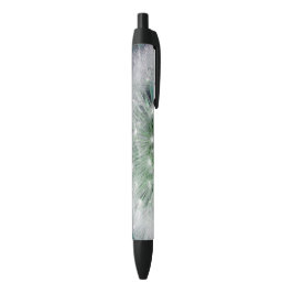 Paardenbloem met waterdruppels zwarte inkt pen