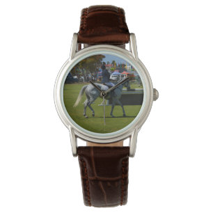 Paardenconcurrentie bij het Show van paarden, Horloge