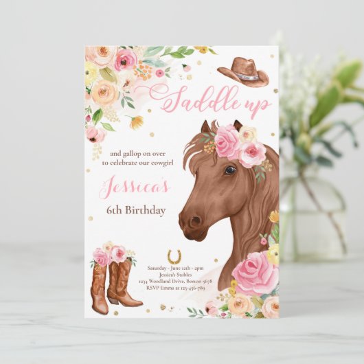 Paardenfeest Cowgirl roze Floral Birthday Kaart (Staand voorkant)
