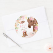 Paardenfeest Cowgirl roze Floral Birthday Ronde Sticker (Envelop)