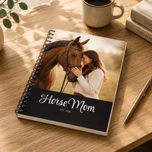 Paardenmoeder Opgericht Zwarte Moderne Script Foto Notitieboek