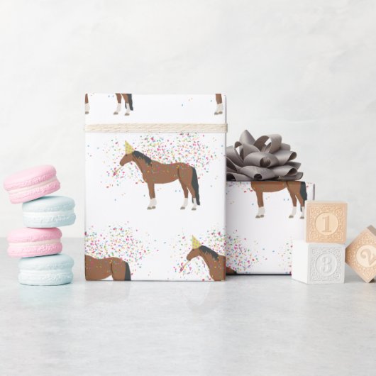 Paardenparkdieren met een partij cadeaupapier (Baby Shower)