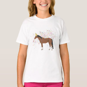 Paardenparkdieren met een partij t-shirt