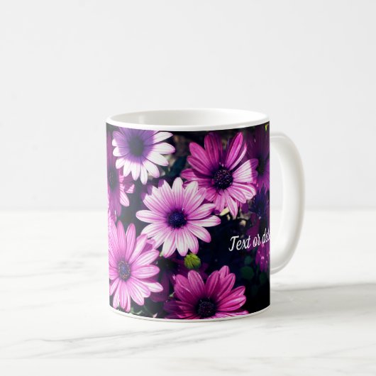Paars-Afrikaanse Daisy Flowers gepersonaliseerd Koffiemok (Voorkant rechts)