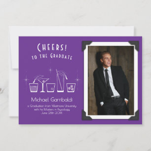 Paars Afstudeerankondiging met Hoed en Cocktail Kaart