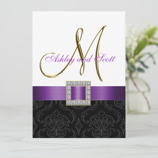 Paars Black Damask Initiaal Wedding Invite Kaart (Staand voorkant)