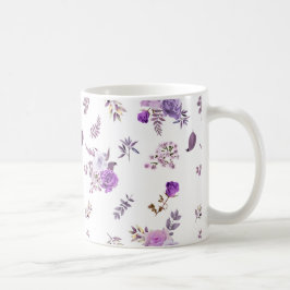 Paars bloemen op koffiemok