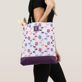 Paars bloempatroon met monogram tote bag (Dichtbij)