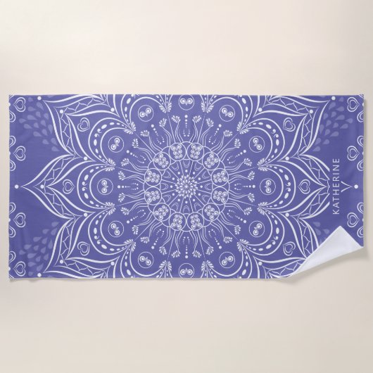 Paars Boho Mandala Elegant Modern Gepersonaliseerd Strandlaken (Voorkant)