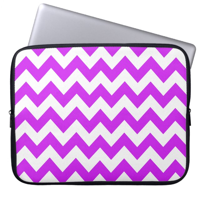 Paars Bold Chevron Laptop Sleeve (Voorkant)