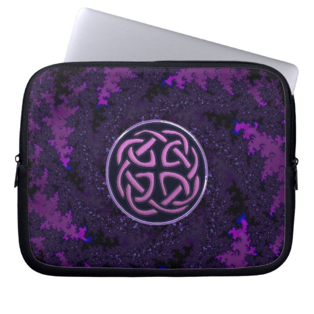 Paars Celtic Knot Fractal Design Laptop Sleeve (Voorkant)