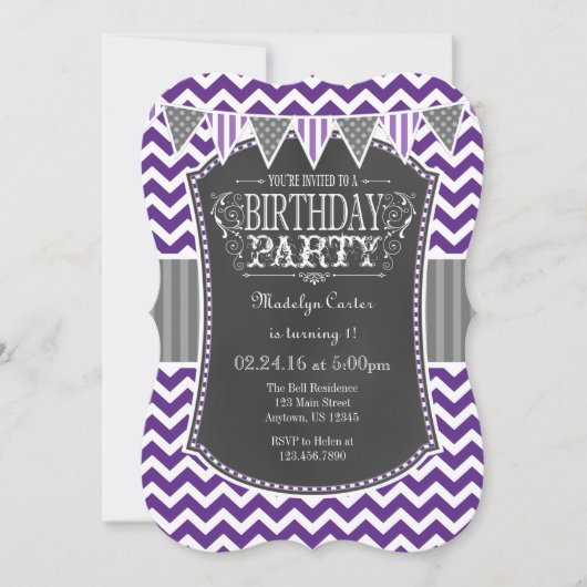 Paars Chalkboard Chevron Birthday Invite Kaart (Voorkant)