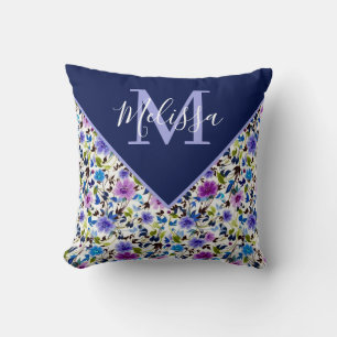 Paars en blauw bloemmotief gepersonaliseerd kussen