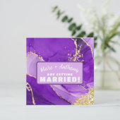Paars en Goud Luxe Marmer Fancy Bruiloft Save The Date (Staand voorkant)