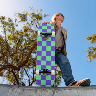 Paars en groen dambordpatroon persoonlijk skateboard