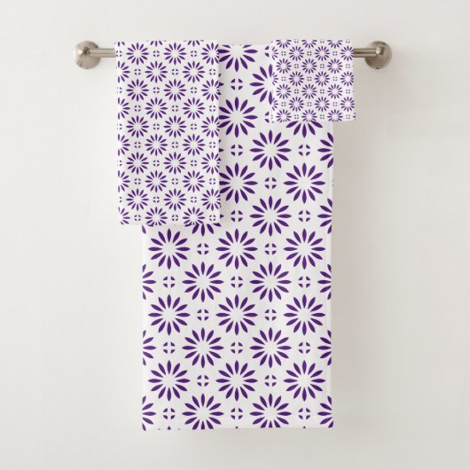 Paars en wit bad handdoek (Insitu)