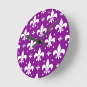 Paars en wit Fleur-de-lis ontwerp Ronde Klok (Hoek)