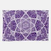 Paars en wit Mandala - Loergann in Boysenberry Theedoek (Horizontaal)