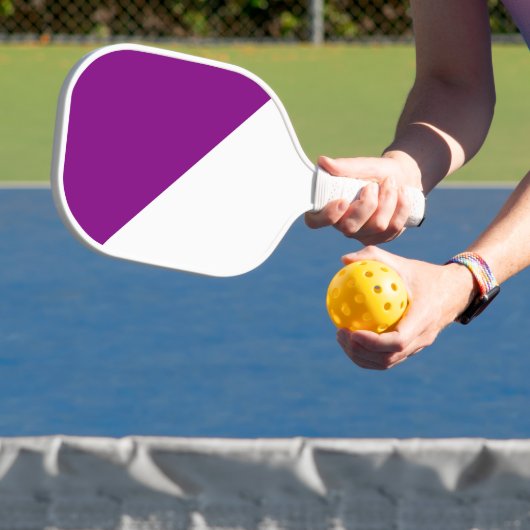Paars en wit pickleball paddle (Insitu)