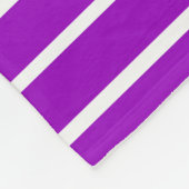 Paars en wit strepenontwerp fleece deken (Hoek)