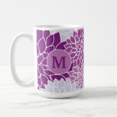 Paars Floral Dahlia Pattern Monogrammed Initiaal Koffiemok (Links)