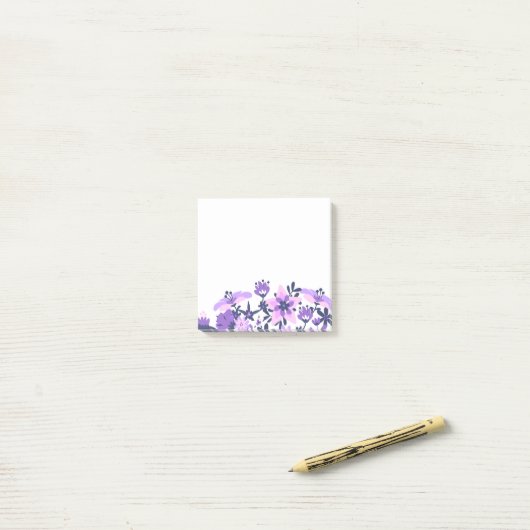 Paars Floral Post Post-it® Notes (Op bureau)