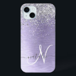 Paars geborsteld metaal Silver Glitter Monogram Na iPhone 15 Mini Hoesje<br><div class="desc">Pas dit trendy ontwerp van de telefoonbehuizing eenvoudig aan met  zilveren mousserende glitter op een paarse geborstelde metalen achtergrond.</div>
