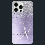 Paars geborsteld metaal Silver Glitter Monogram Na iPhone 16 Pro Max Hoesje<br><div class="desc">Pas dit trendy ontwerp van de telefoonbehuizing eenvoudig aan met  zilveren mousserende glitter op een paarse geborstelde metalen achtergrond.</div>