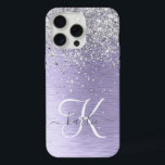 Paars geborsteld metaal Silver Glitter Monogram Na iPhone 15 Pro Max Case<br><div class="desc">Pas dit trendy ontwerp van de telefoonbehuizing eenvoudig aan met  zilveren mousserende glitter op een paarse geborstelde metalen achtergrond.</div>