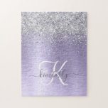 Paars geborsteld metaal Silver Glitter Monogram Na Legpuzzel<br><div class="desc">Pas dit trendy chic puzzle-ontwerp eenvoudig aan met  zilveren mousserend glitter op een paarse geborstelde metalen achtergrond.</div>