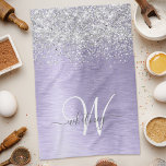 Paars geborsteld metaal Silver Glitter Monogram Na Theedoek<br><div class="desc">Pas dit trendy keukenhanddoekontwerp met  zilveren mousserend glitter op een paarse geborstelde metalen achtergrond eenvoudig aan.</div>