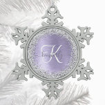 Paars geborsteld metaal Silver Glitter Monogram Na Tin Sneeuwvlok Ornament<br><div class="desc">Eenvoudig aan te passen aan deze trendy chic snewflake met kerstsiervormig ontwerp met  zilveren mousserend glitter op een paarse geborstelde metalen achtergrond.</div>