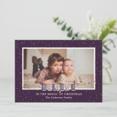 Paars geloven in de kerstkaarten voor de magische  feestdagenkaart (Staand voorkant)