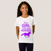 Paars gewoon een meisje dat van paarden houdt t-shirt (Voorkant volledig)