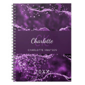 Paars glitterroze gekleurd marmer monogram notitieboek (Voorkant)