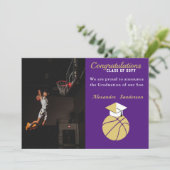 Paars Gold Basketball afstuderen Aankondiging (Staand voorkant)