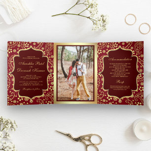 Paars Gouden Paisley Bollywood Stijl Indiase Trouw Drieluik Uitnodiging
