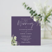 Paars Groene Bloemige Monogram Vierkante Trouwkaar Kaart (Staand voorkant)