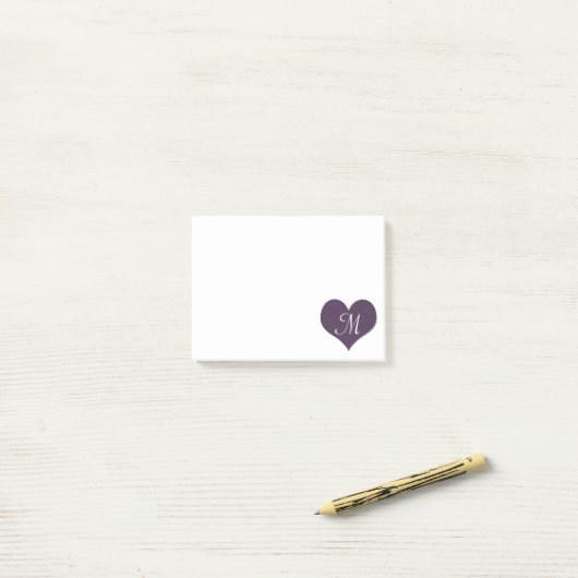 Paars hart post-it® notes (Op bureau)