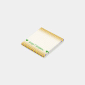 Paars kettingachtig patroon op een gele achtergron post-it® notes (Schuin)