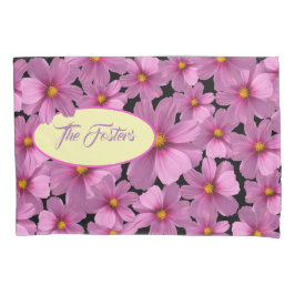 Paars kosmos-ventilatorontwerp op een zwarte achte kussensloop