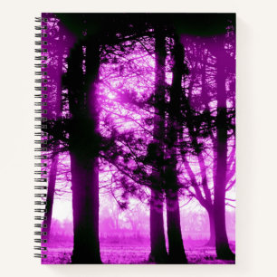 Paars Licht met Silhouet Bomen Notitieboek