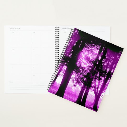 Paars Licht met Silhouet Bomen Planner (Display)