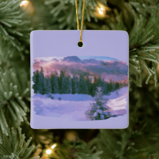 Paars licht winterbos met sneeuw keramisch ornament