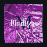 Paars Luxurous aangepast monogram op maat Bandana<br><div class="desc">Luxurieuze Trendy Catchy Design die indruk zal maken op jou en de mensen om je heen. Je kunt ook je aanraking toevoegen om het ontwerp aan te passen en te personaliseren op je manier om het speciaal te maken. Je cadeau ziet er zo speciaal en zo verschillend uit en dat...</div>