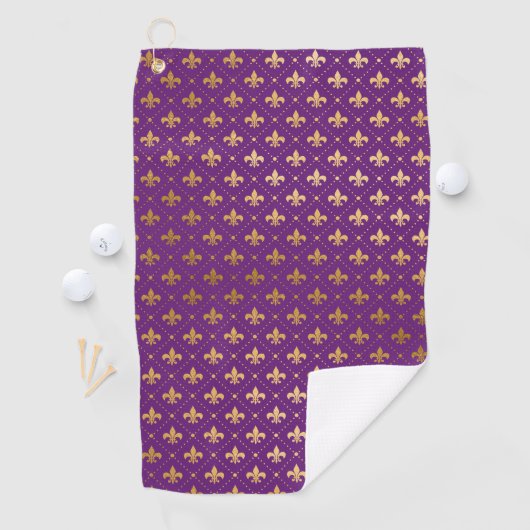 Paars Mardi Gras Elegant Golden Fleur De Lis Golfhanddoek (Insitu)