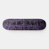 paars, mauve, zwart bos, in de bossen, coupl persoonlijk skateboard (Horizontaal)