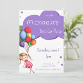 Paars meisje dat rond drijft met ballonnen van afg kaart (Staand voorkant)